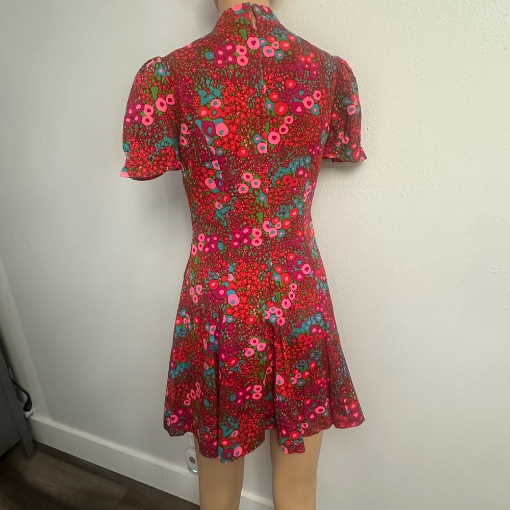 Vtg 1960s Mod Mini Dress Red Floral Print High Neck Choker Collar Colorful - Picture 4 of 6